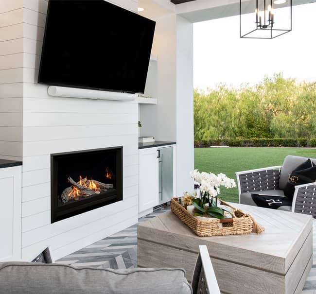 Valor Outdoor Gas Fireplace